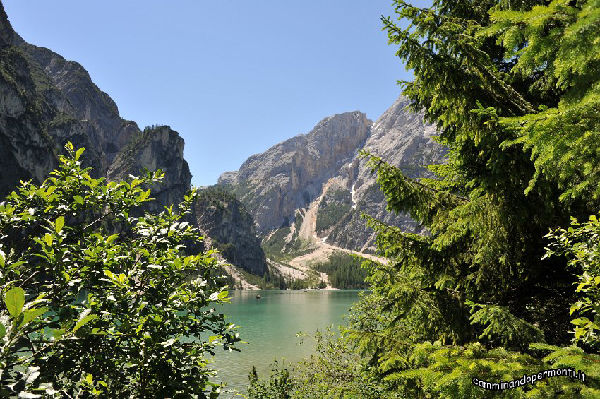 06 Lago di Braies.JPG